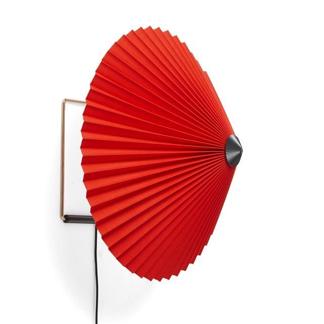 Lys Rød Hay Matin Ø38 Væglampe - Elegant Design til Dit Rum