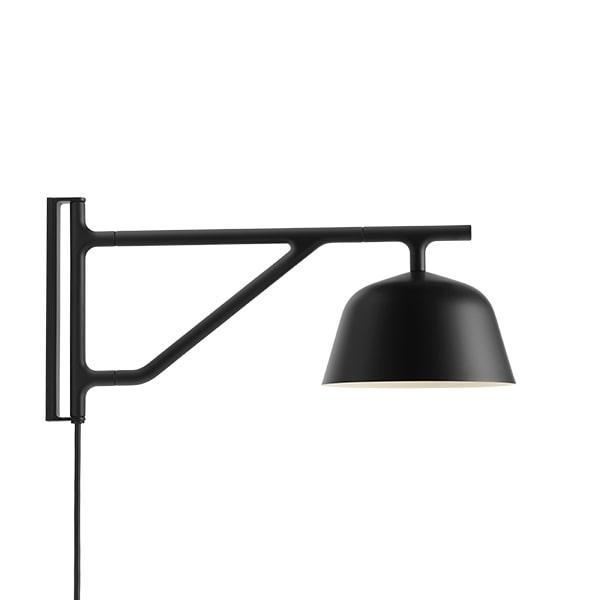 Muuto Ambit Væglampe i Sort – Elegant Belysning til Dit Rum