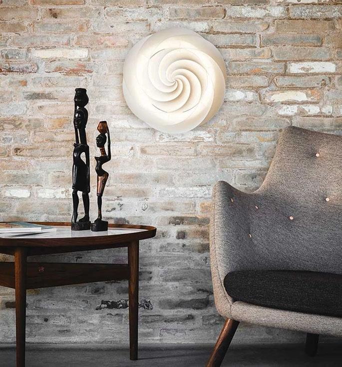 SWIRL Loft- og Væglampe i Hvid - Le Klint Design