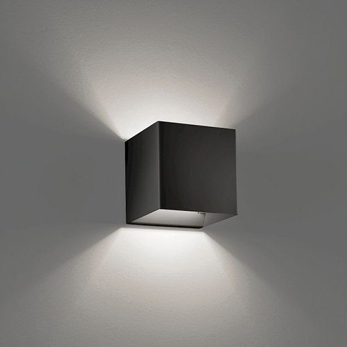 Sort Laser Ap9 Led Væglampe Fra Lodes Mat 2700k - Studio Italia Væglampe