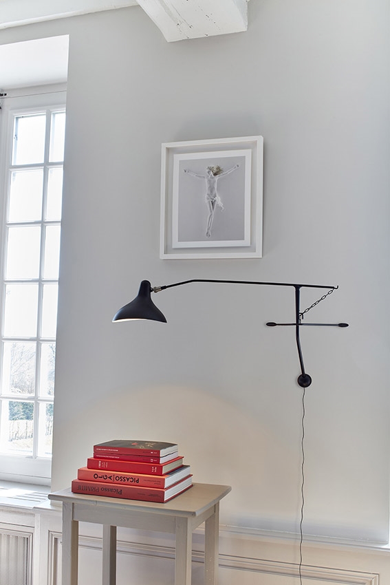 Sort Mantis BS2 Mini Væglampe – Elegant Belysning til Dit Hjem