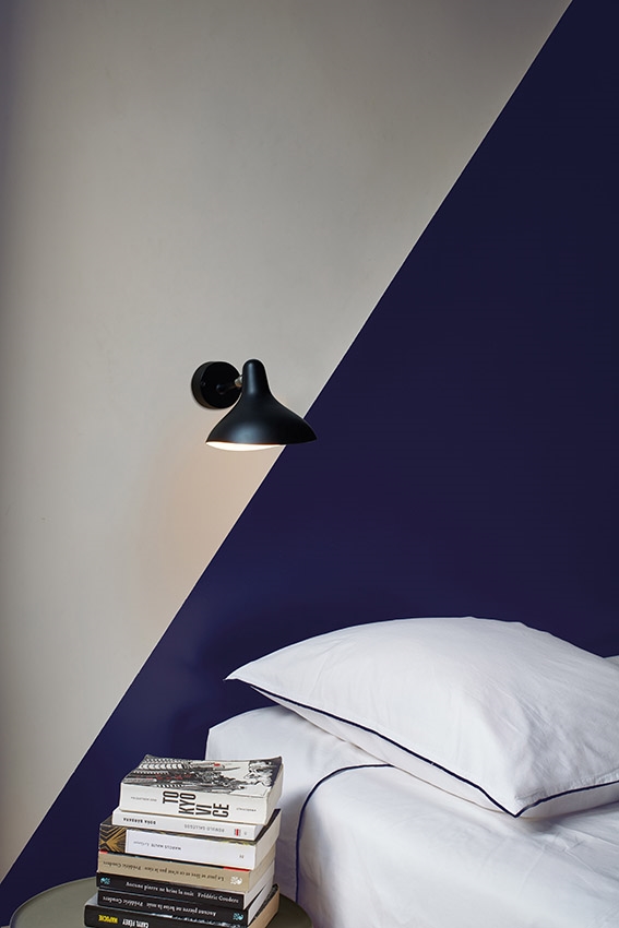 Sort Mantis BS5 Mini Væglampe - Elegant Design til Dit Rum